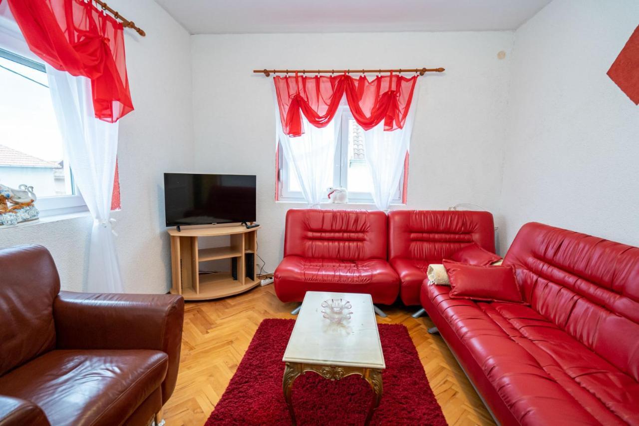Apartman Jozic Knin Exterior photo