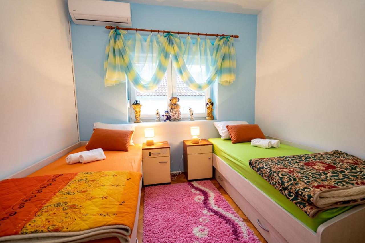Apartman Jozic Knin Exterior photo