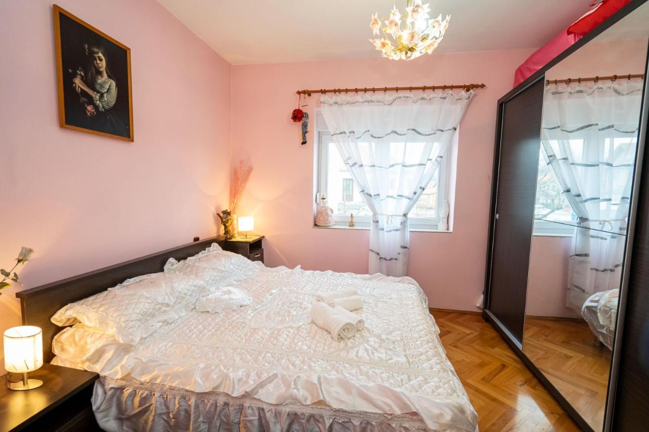 Apartman Jozic Knin Exterior photo